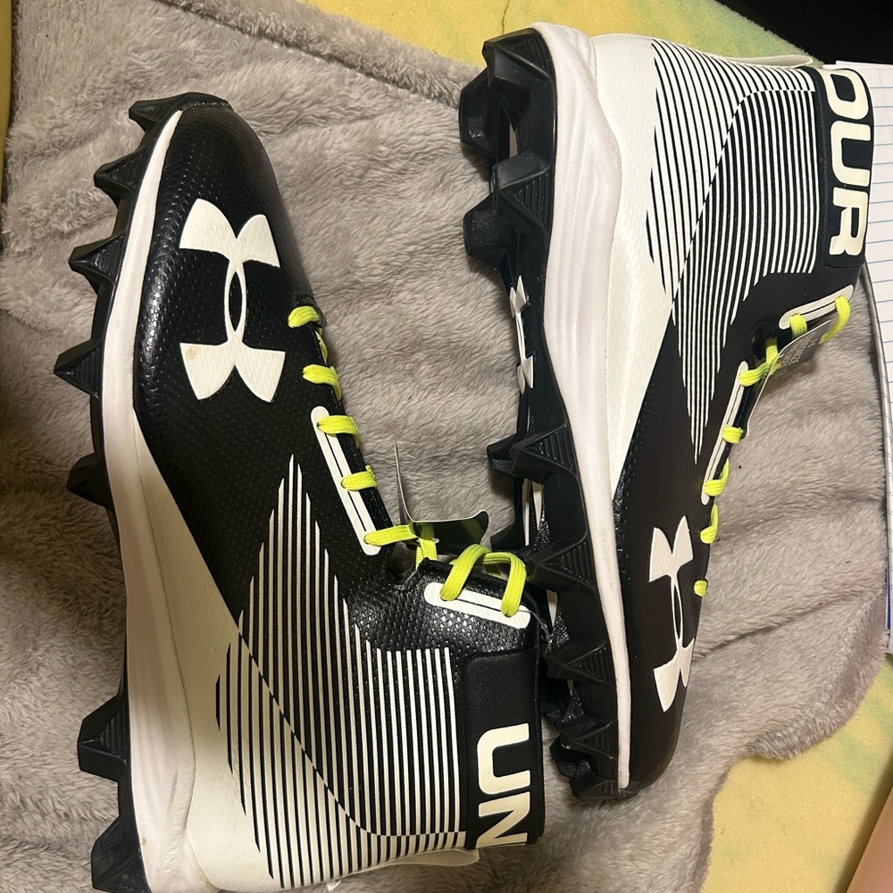 Underarmor cleats
